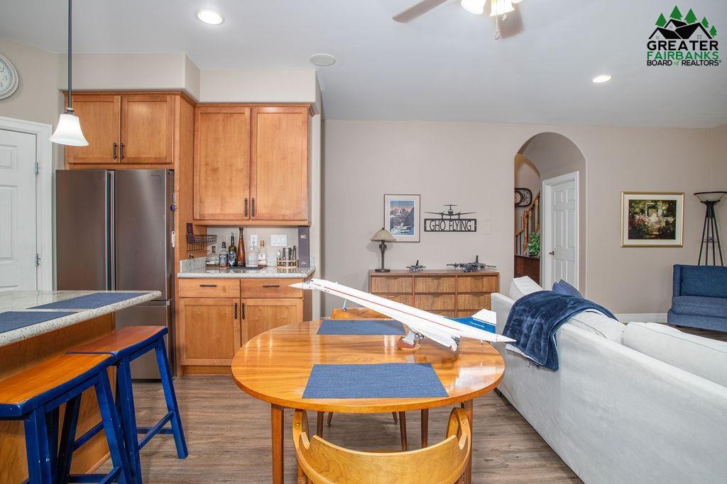 476 WEST POINTE CIRCLE