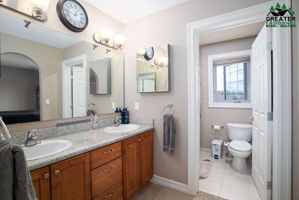 476 WEST POINTE CIRCLE