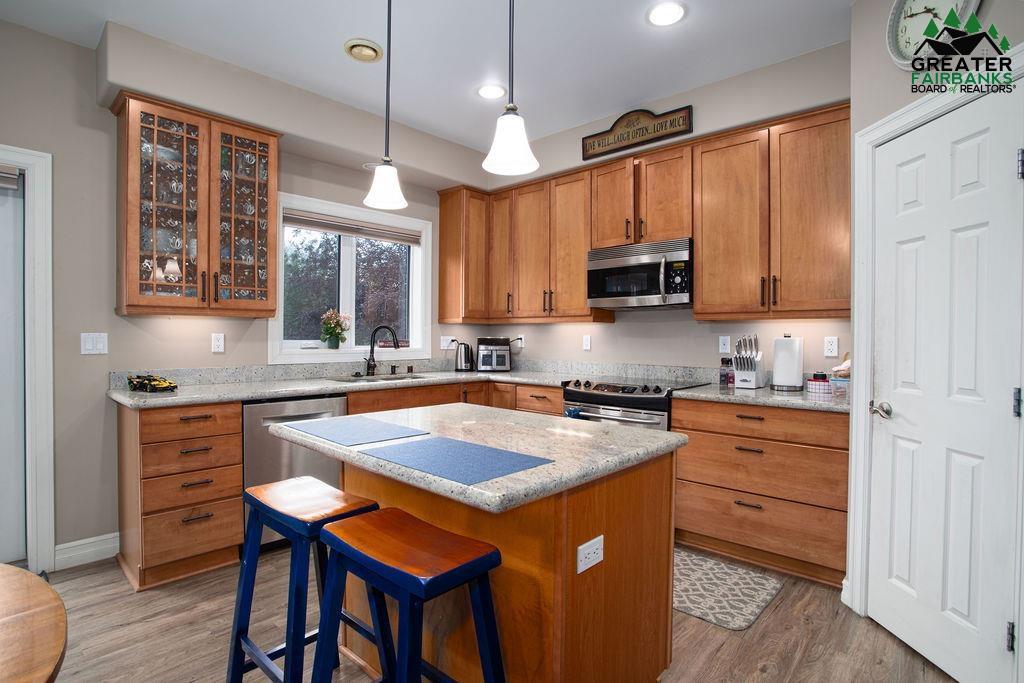 476 WEST POINTE CIRCLE