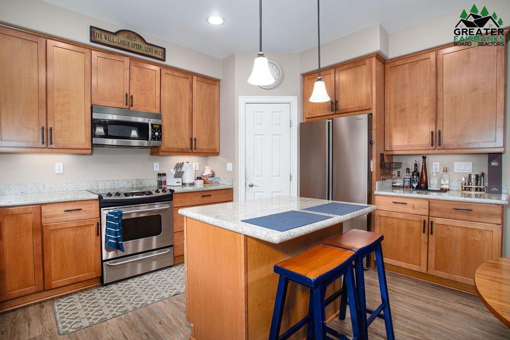 476 WEST POINTE CIRCLE