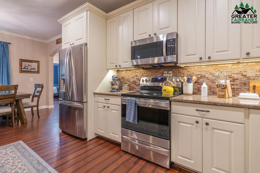 2385 DANO COURT