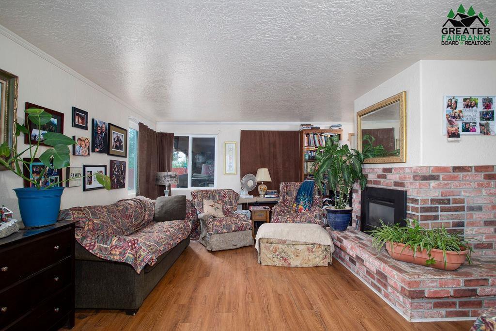 701 BENTLEY DRIVE