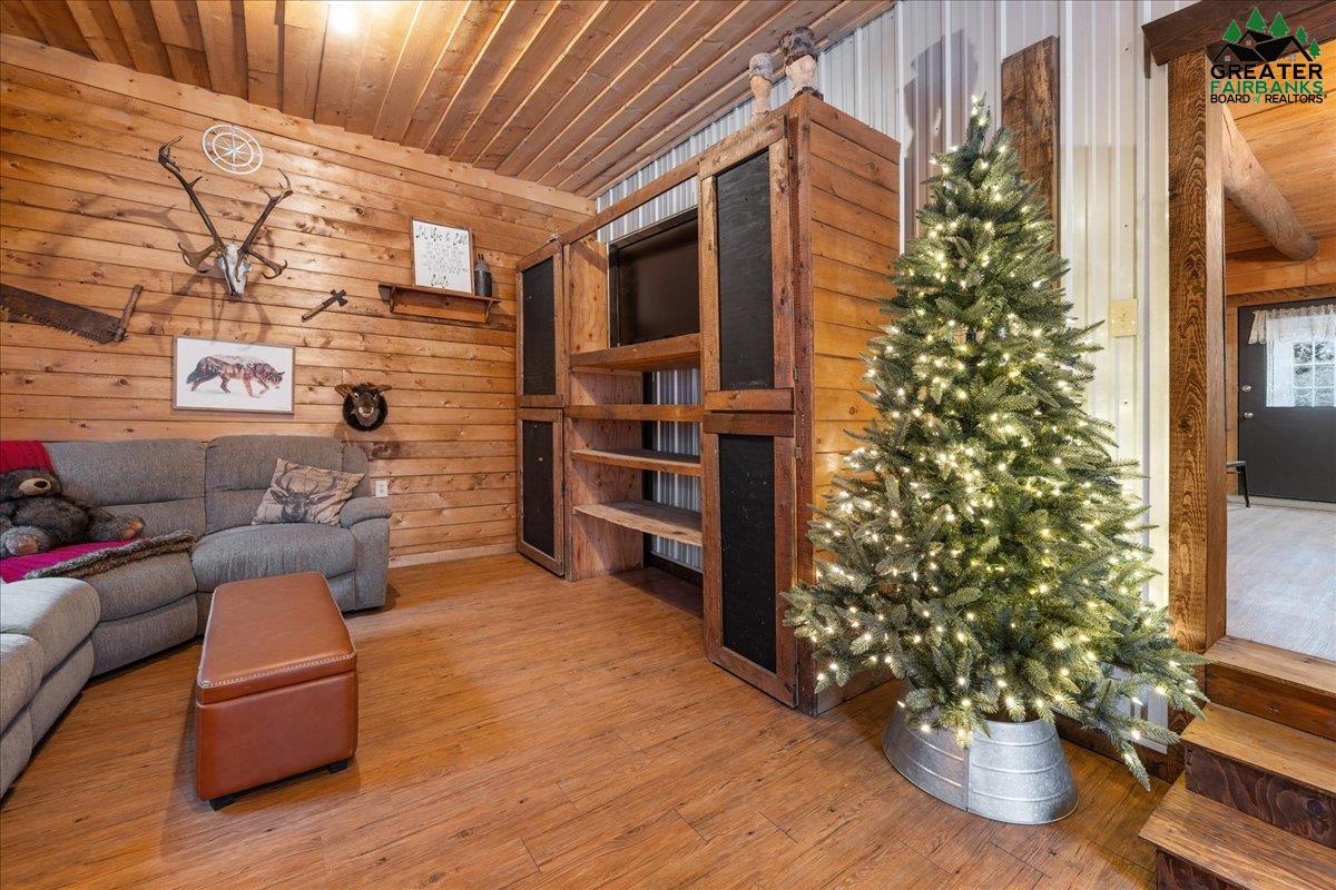 3244 Trestrail Loop