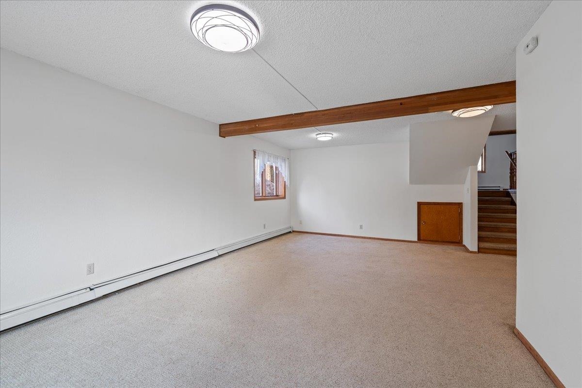 561 SLATER DRIVE
