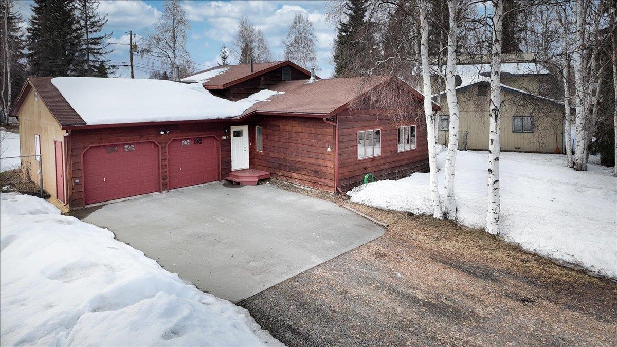 561 SLATER DRIVE
