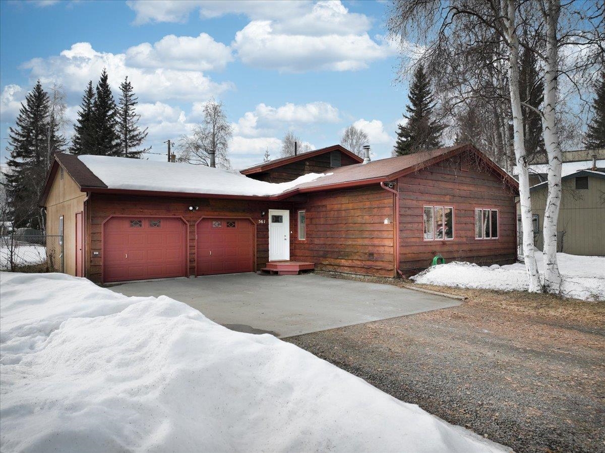 561 SLATER DRIVE