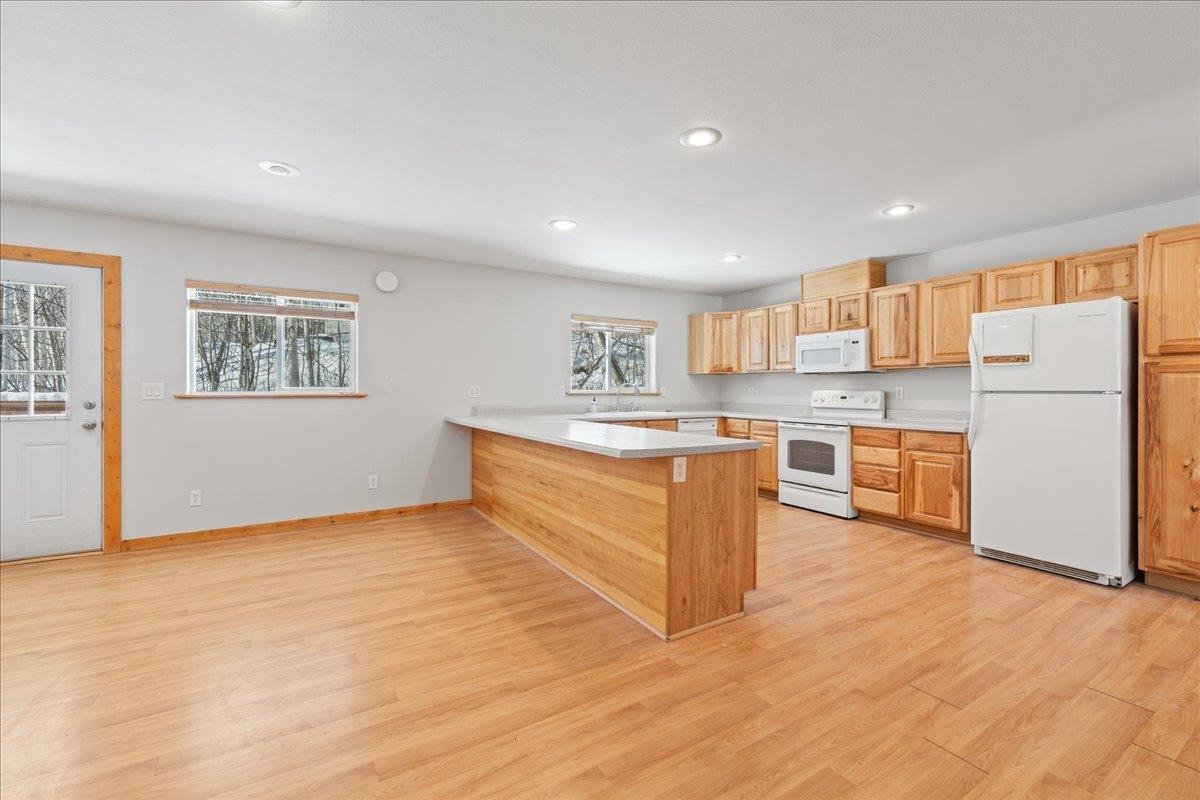 855 HIGHLANDER DRIVE
