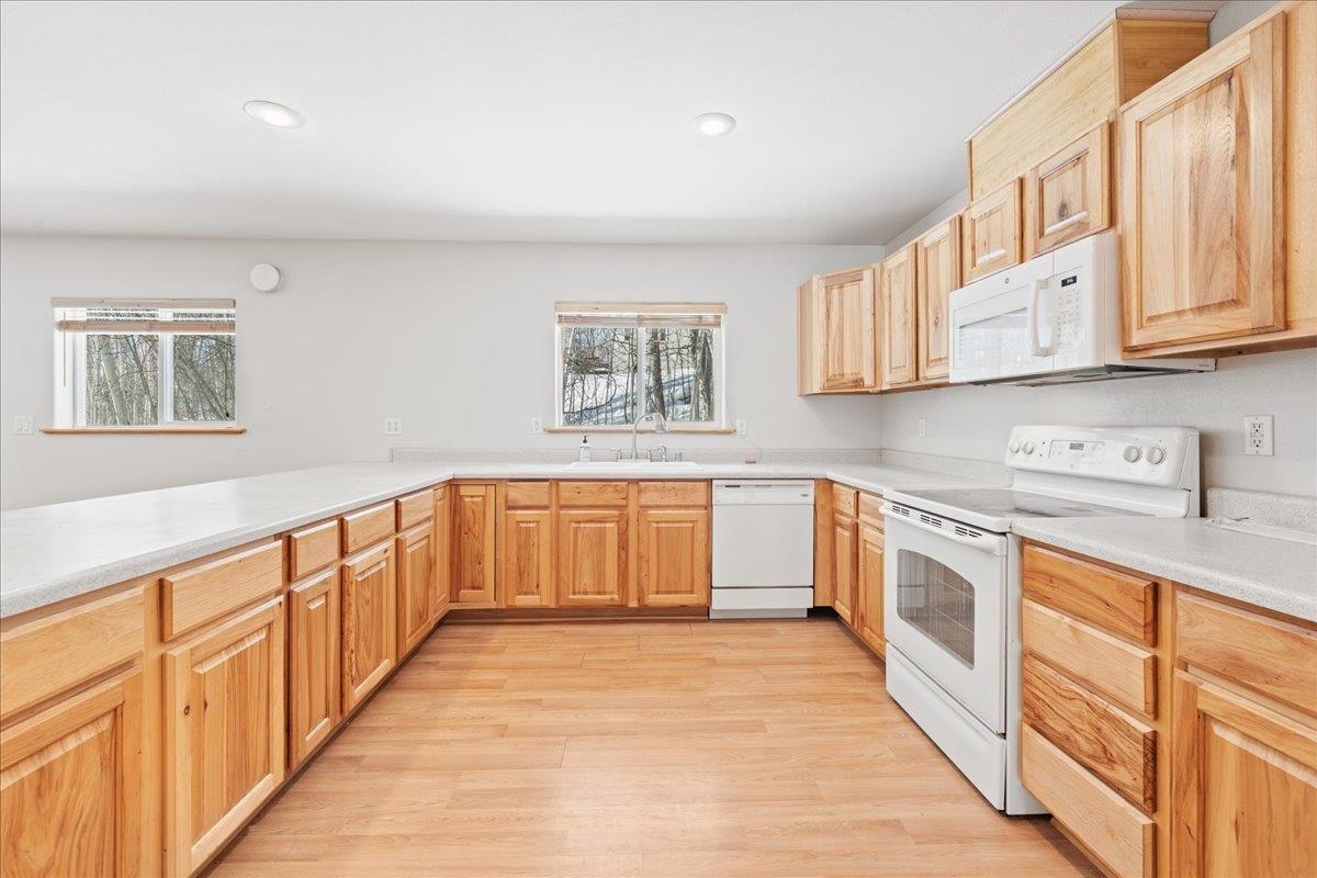 855 HIGHLANDER DRIVE