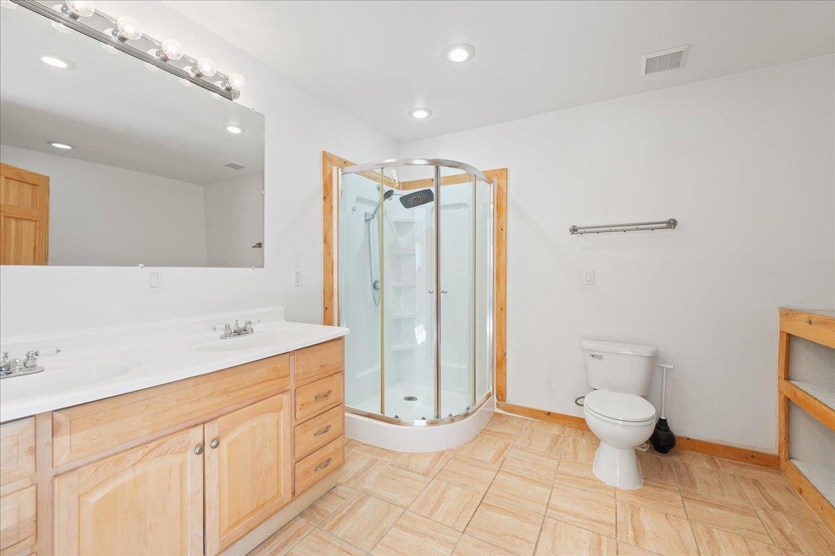 855 HIGHLANDER DRIVE