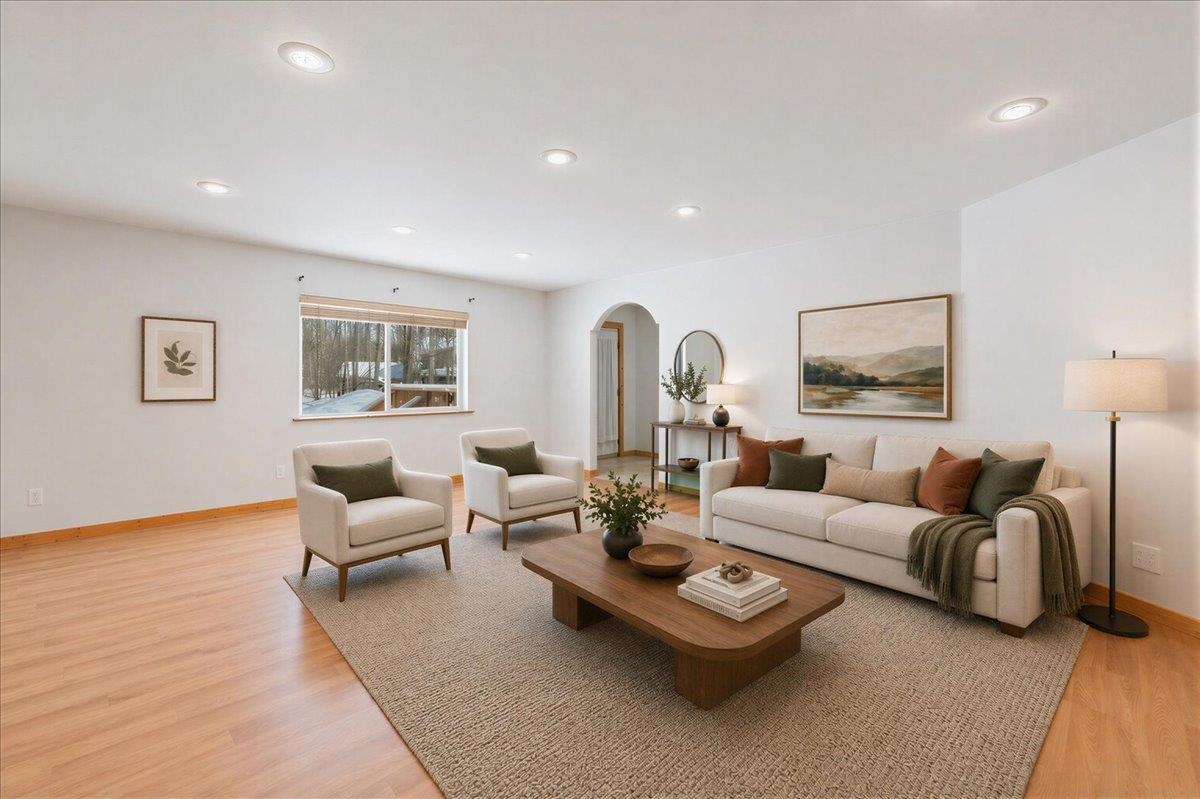855 HIGHLANDER DRIVE