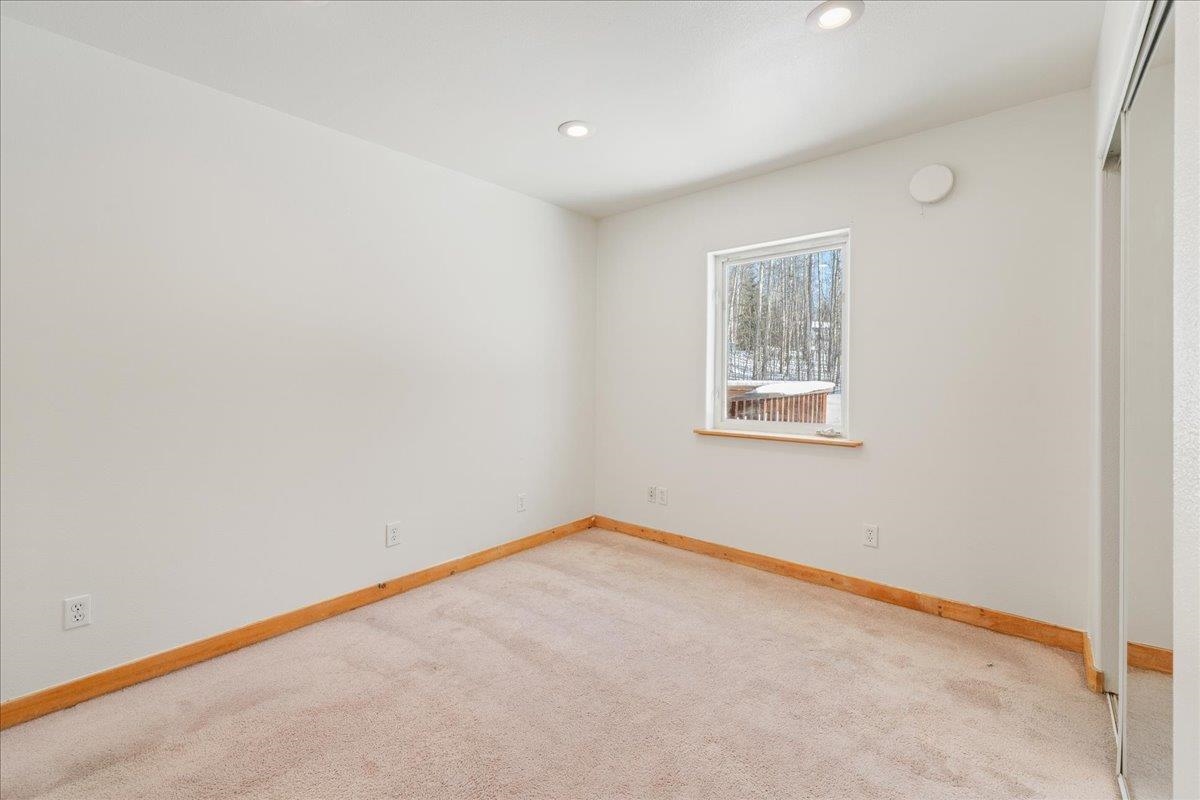 855 HIGHLANDER DRIVE