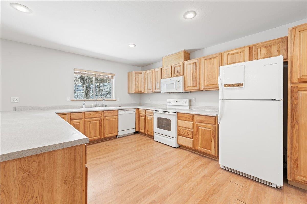 855 HIGHLANDER DRIVE