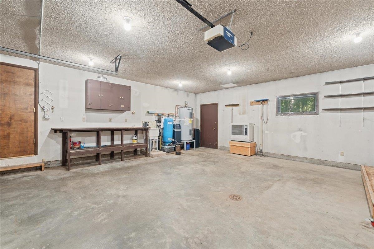 2129 ERMINE DRIVE