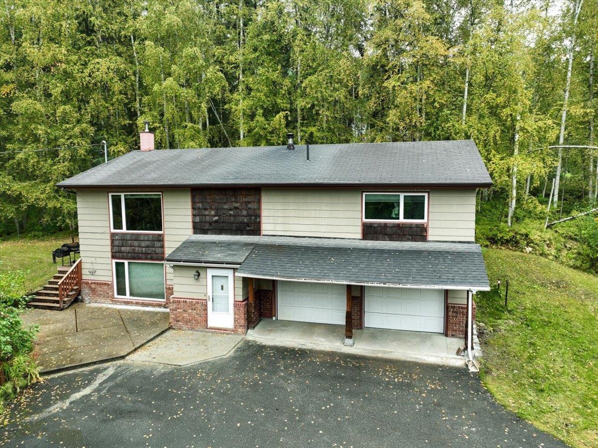 278 CREST DRIVE