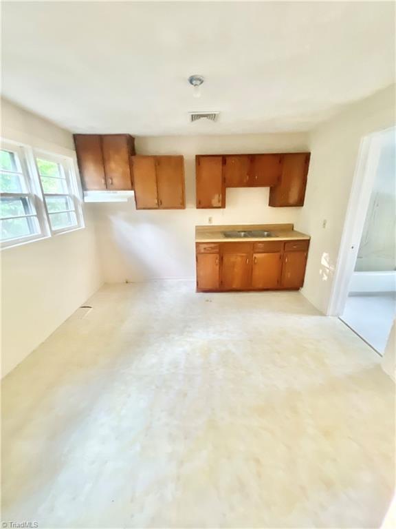 707 N Glenn Street