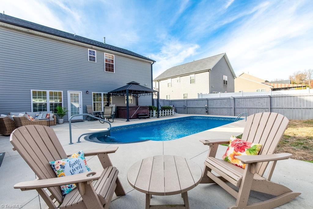 2952 Grassy Knoll Circle