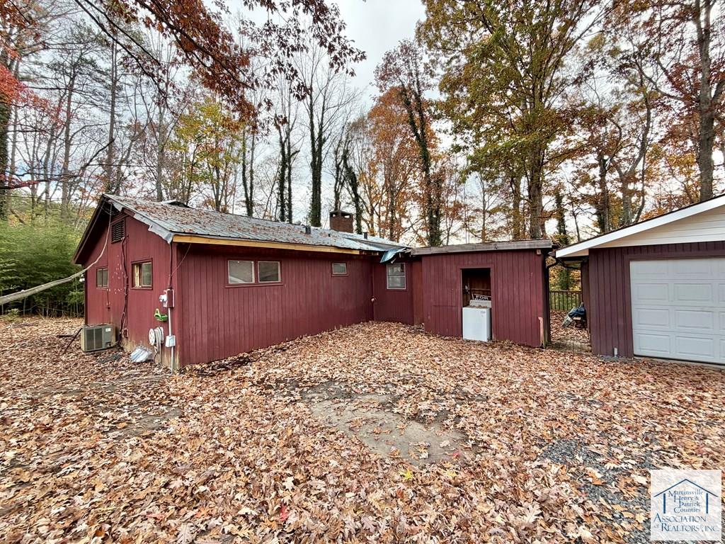 83 Maid Marian Court