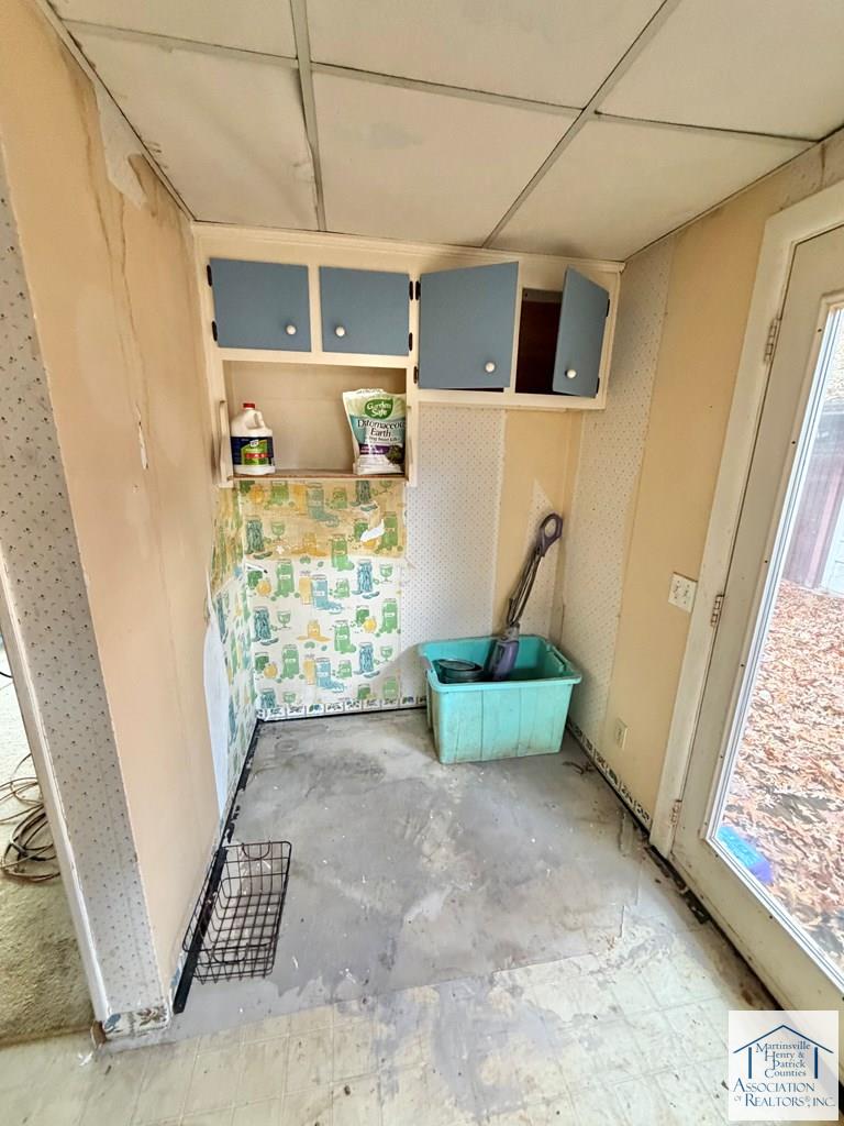 83 Maid Marian Court