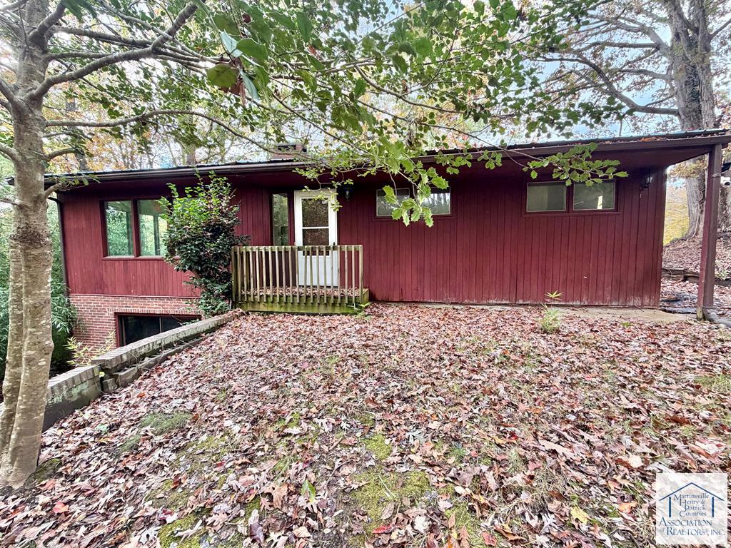 83 Maid Marian Court