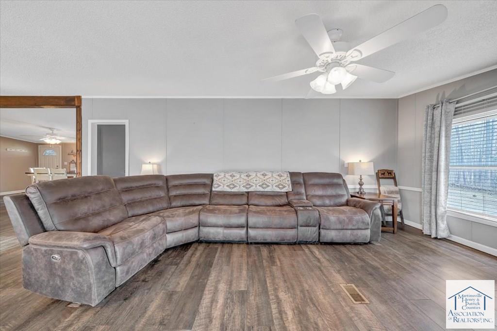 411 Figsboro Heights