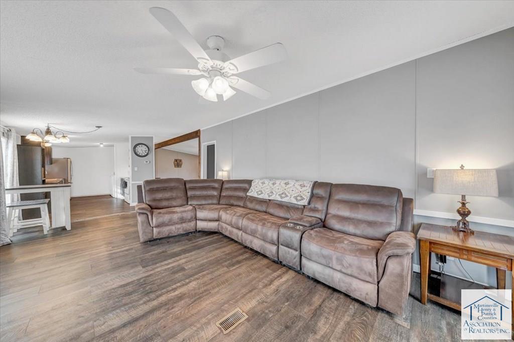 411 Figsboro Heights