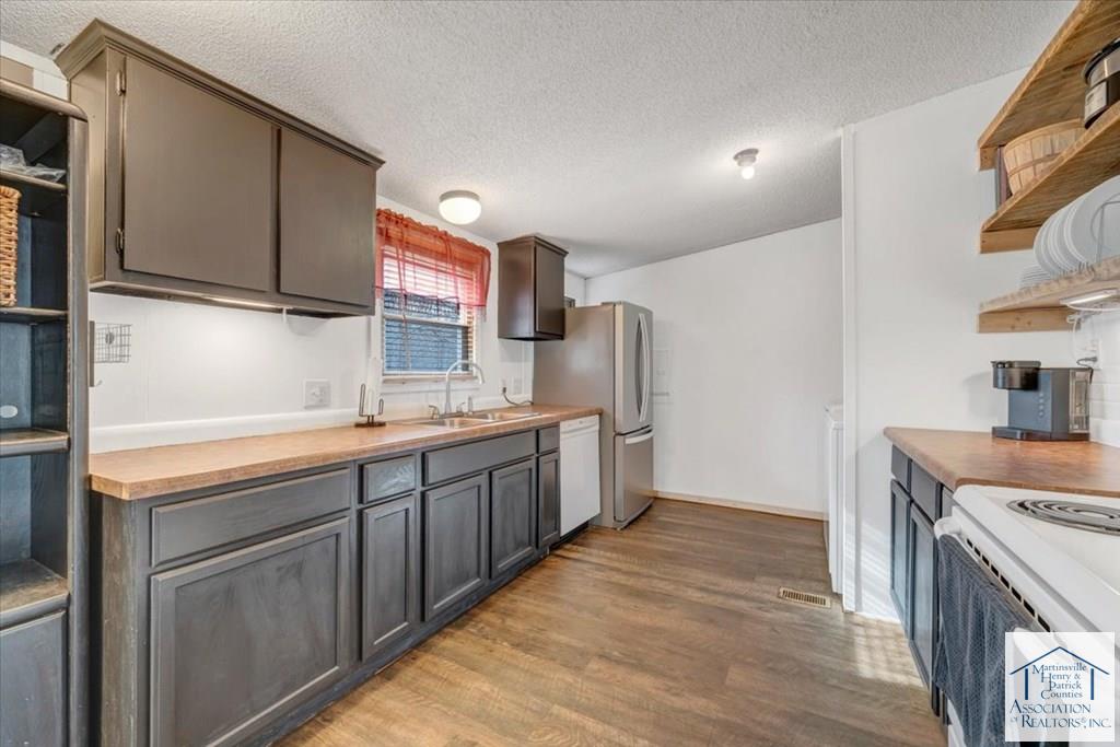 411 Figsboro Heights