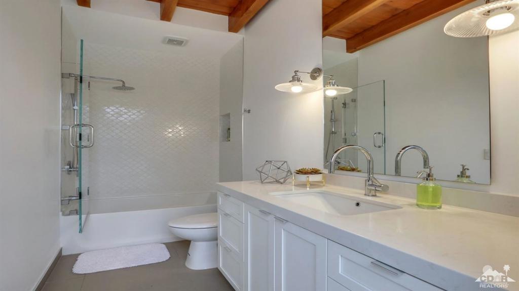 54900 Avenida Herrera