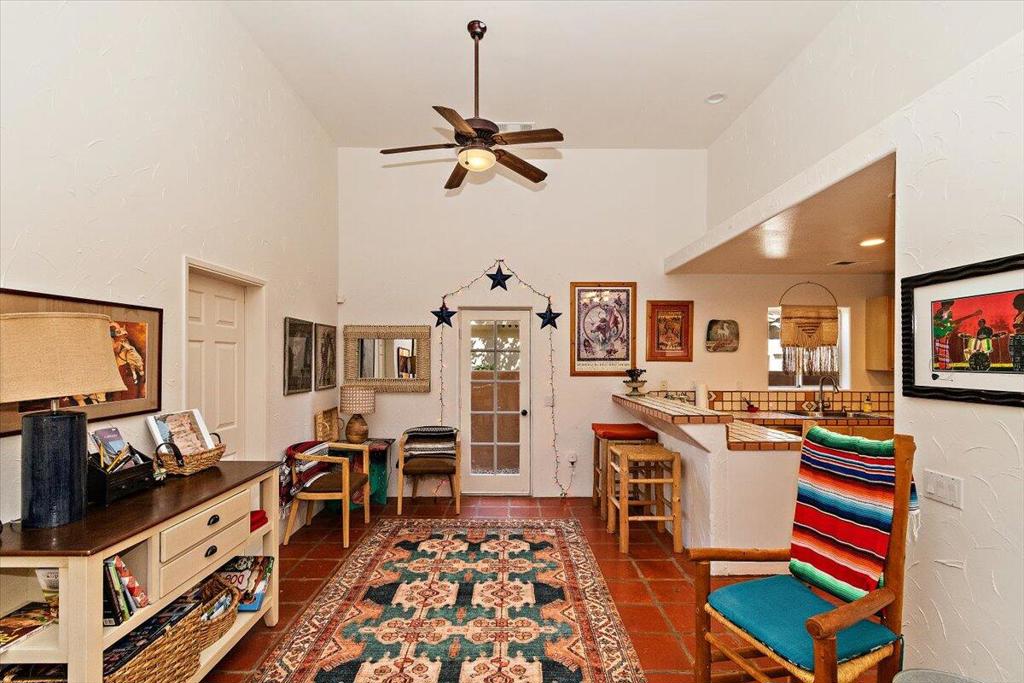 54820 Avenida Vallejo