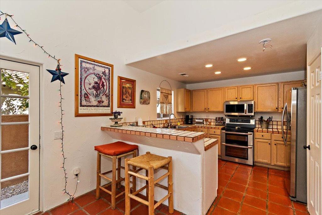 54820 Avenida Vallejo