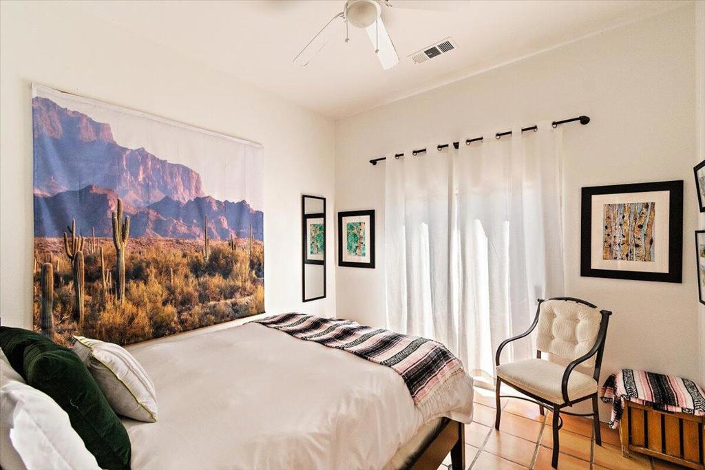54820 Avenida Vallejo