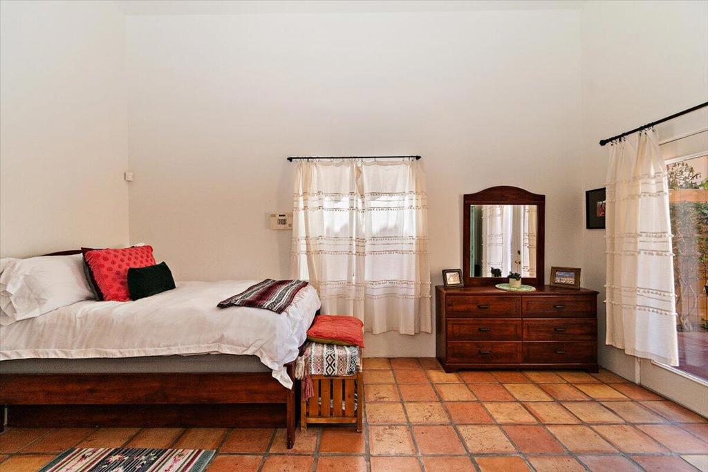 54820 Avenida Vallejo
