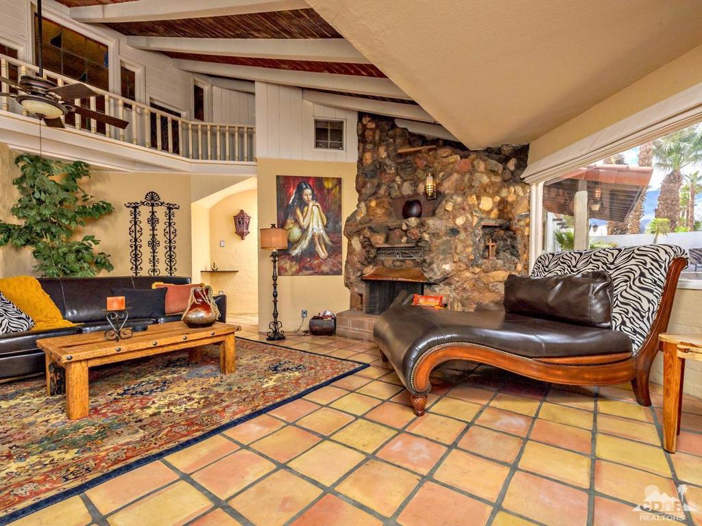 54200 Avenida Cortez