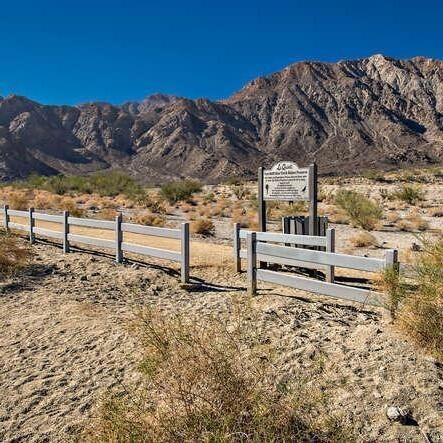 54200 Avenida Cortez