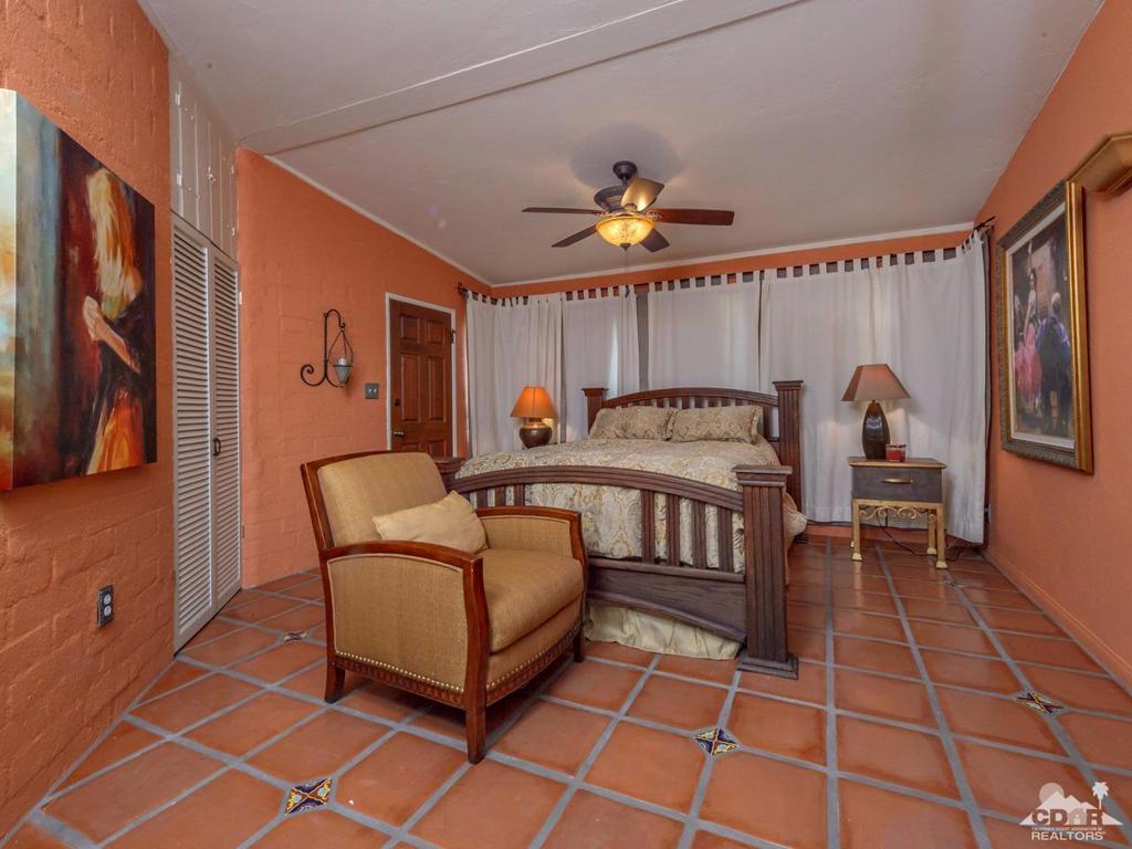 54200 Avenida Cortez