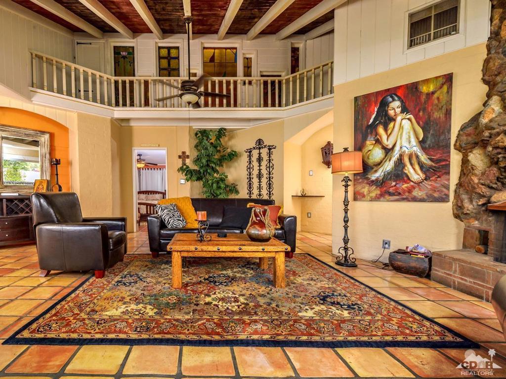 54200 Avenida Cortez