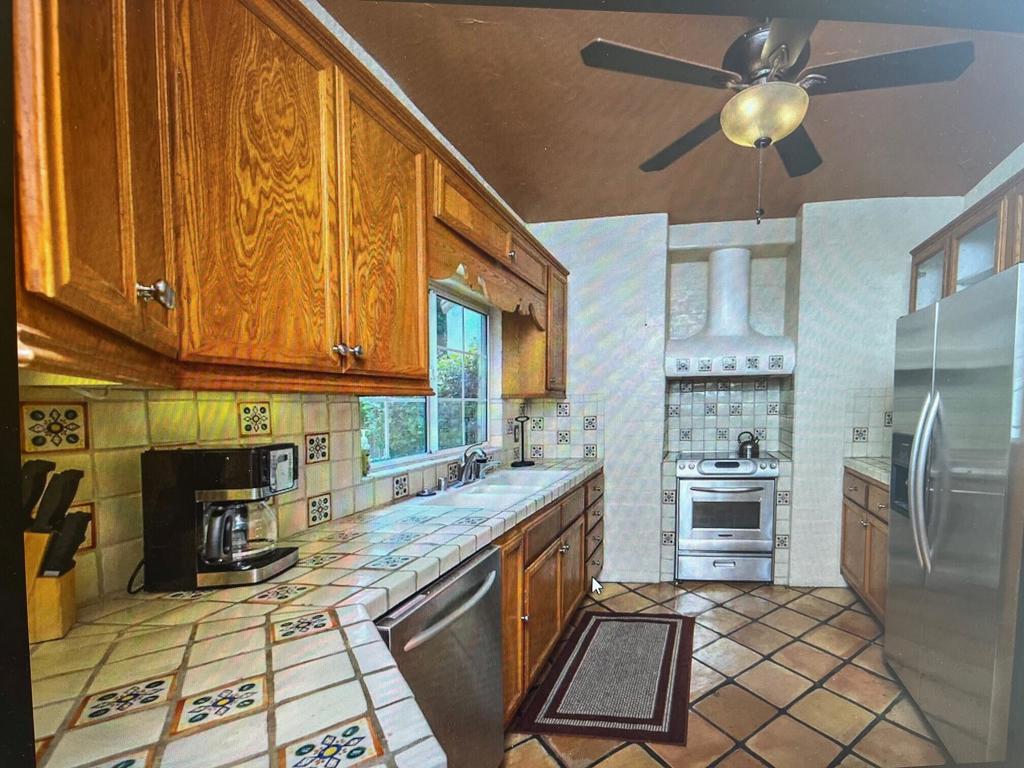 54200 Avenida Cortez