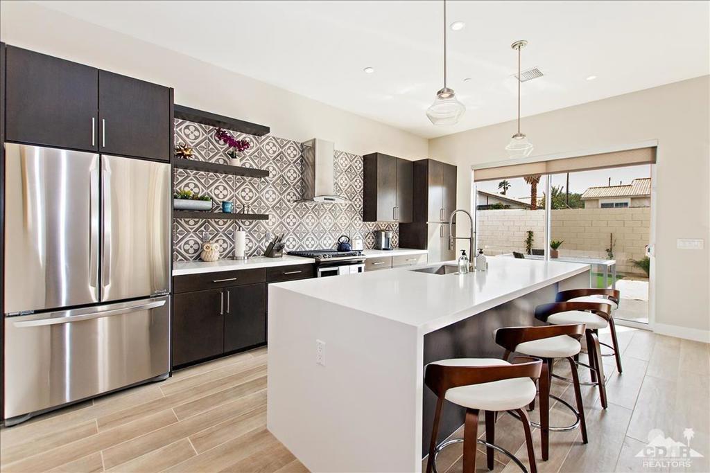 53720 Avenida Madero