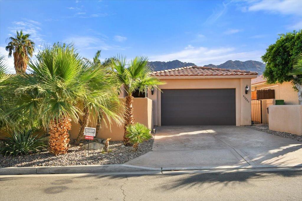 53860 Avenida Ramirez