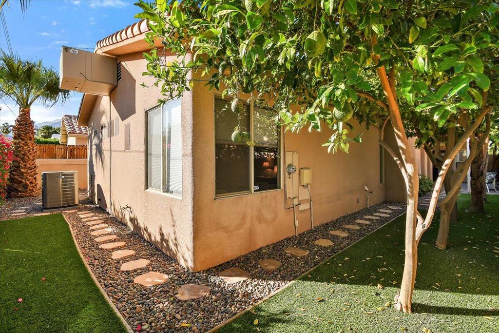 53860 Avenida Ramirez