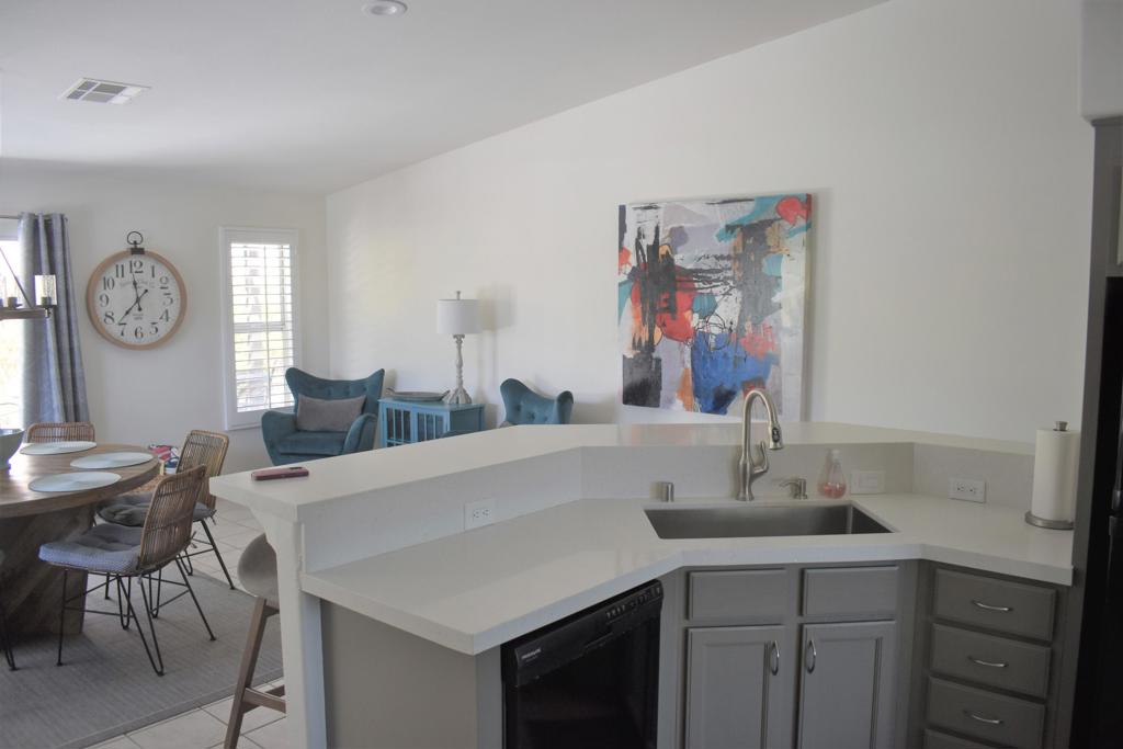 51225 Avenida Ramirez