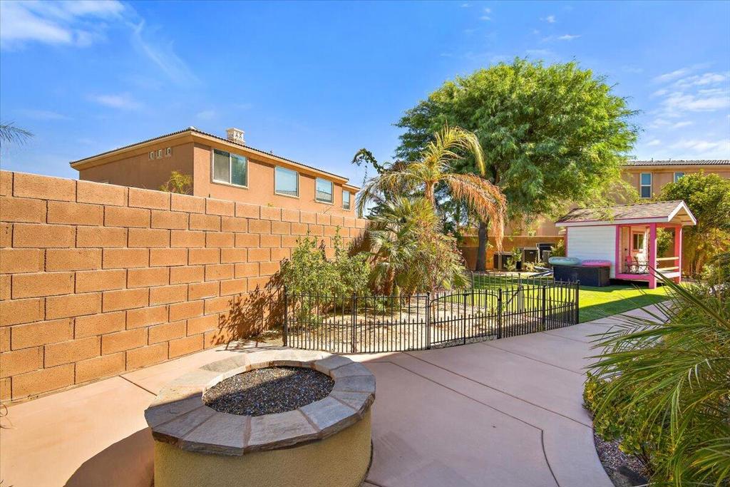 39588 Picasso Court