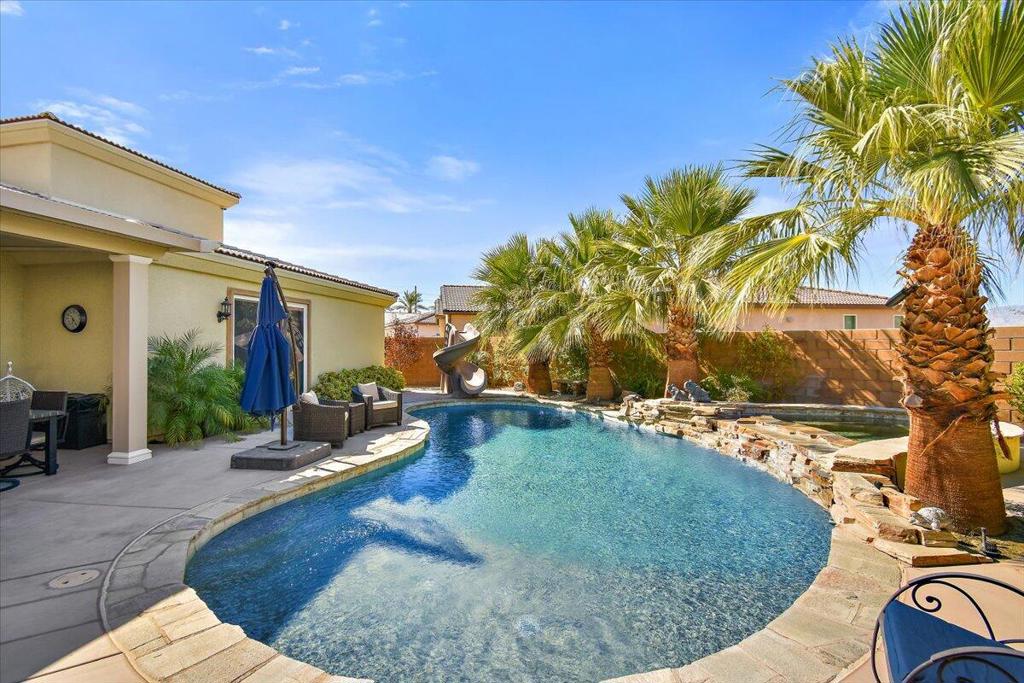 39588 Picasso Court