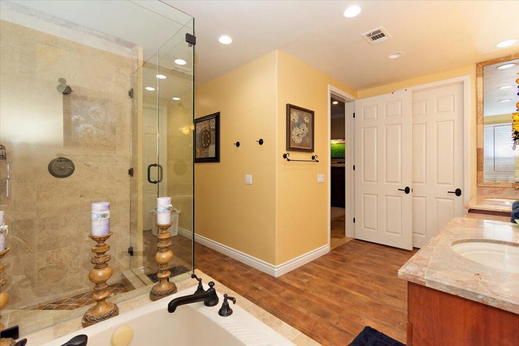 39588 Picasso Court