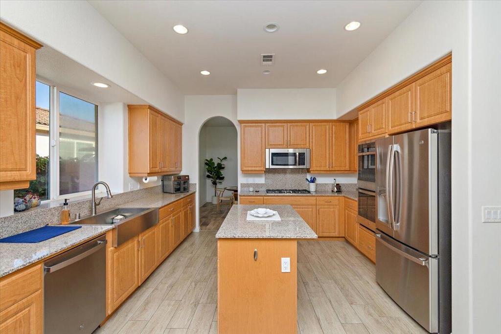 39561 Picasso Court