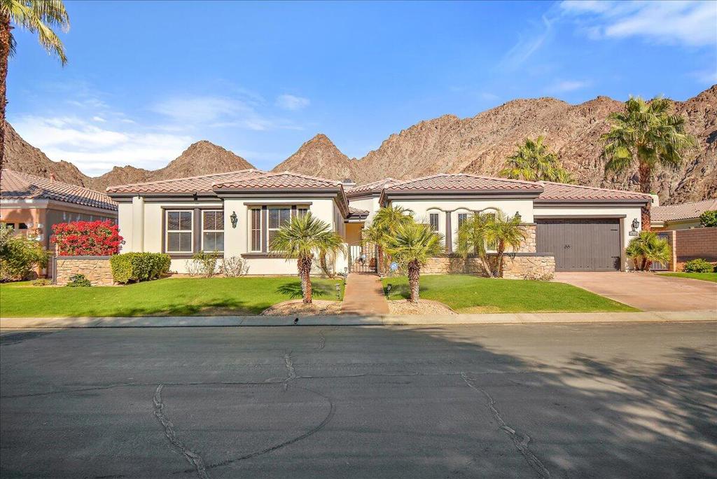 Rent La Quinta Homes For Your Vacation Lucas Coronel