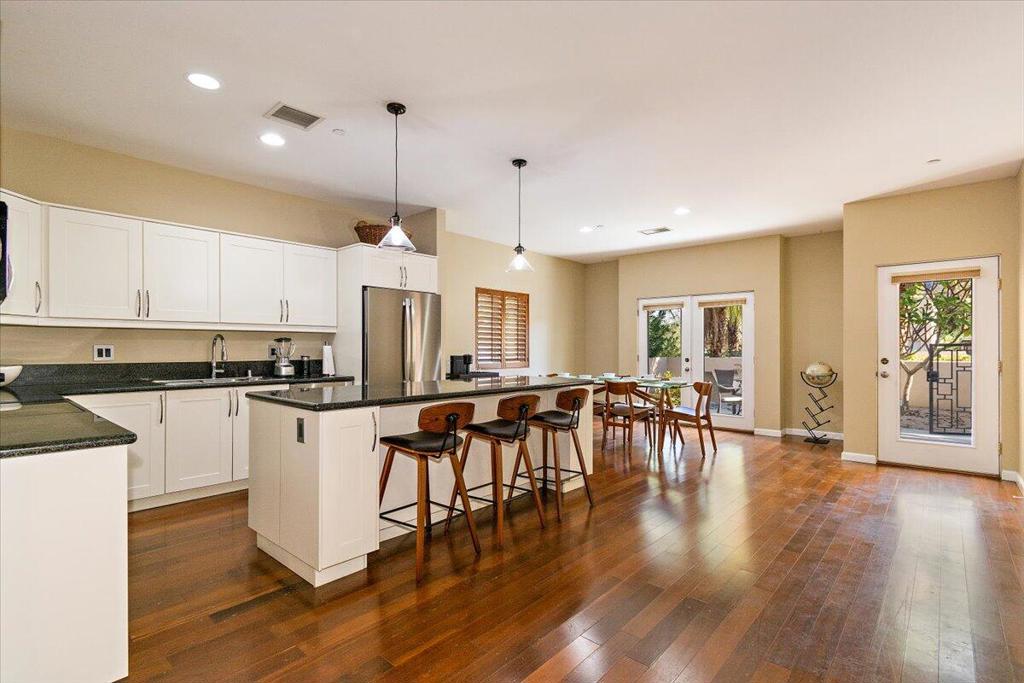 54277 Avenida Diaz