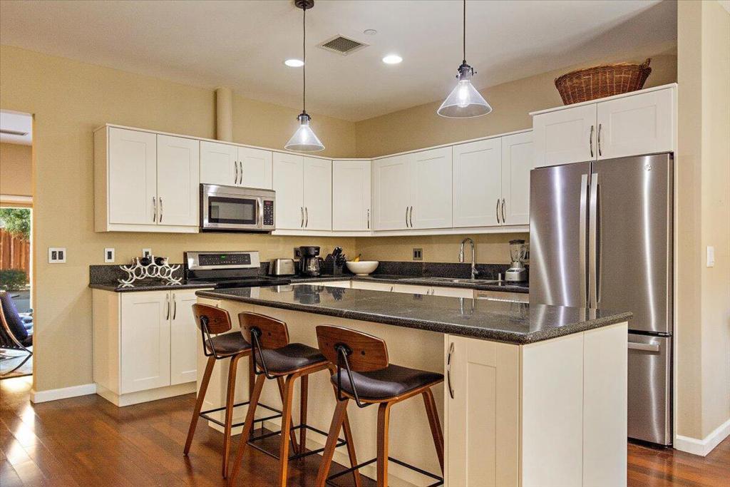 54277 Avenida Diaz