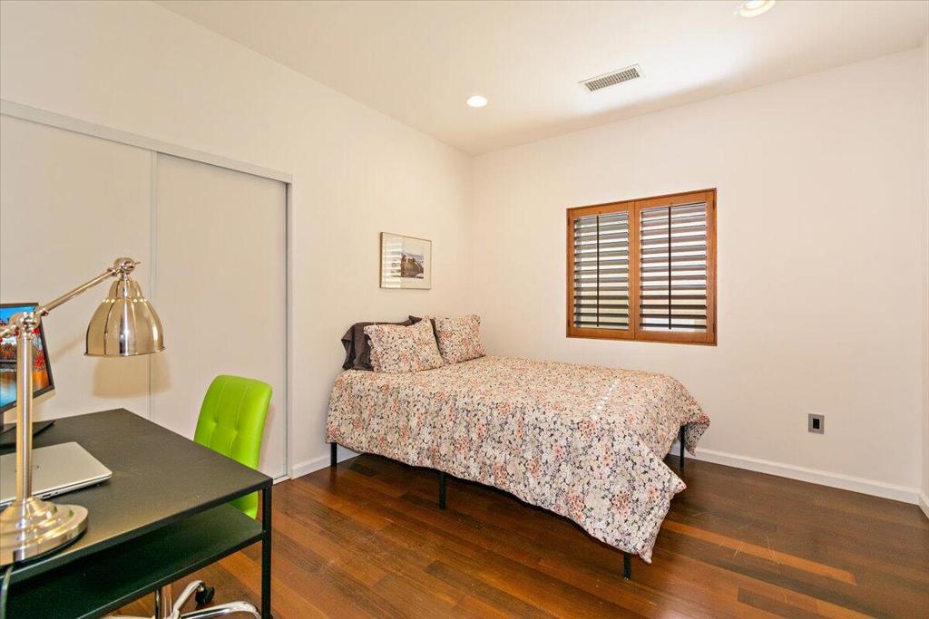 54277 Avenida Diaz