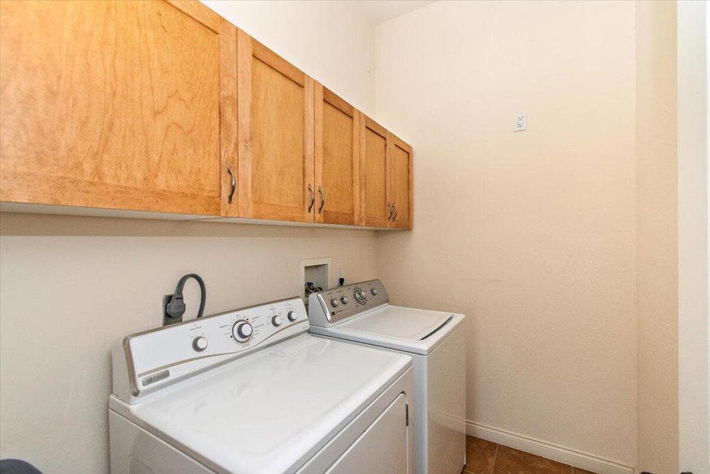 53440 Avenida Villa