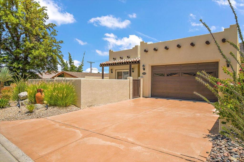53440 Avenida Villa
